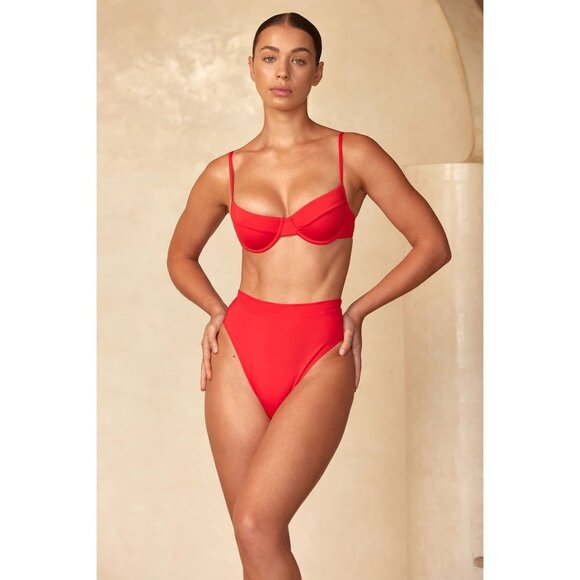 Monday Swimwear Maui Top in Chili Pepper - Picture 3 of 4